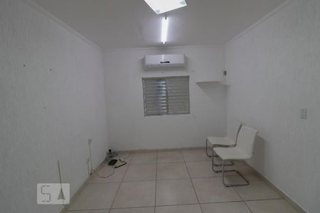 Casa à venda com 172m², 3 quartos e 2 vagas Casa à venda com 172m², 3 quartos e 2 vagasSuíte