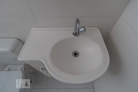 Casa à venda com 172m², 3 quartos e 2 vagas Casa à venda com 172m², 3 quartos e 2 vagasBanheiro da Suíte