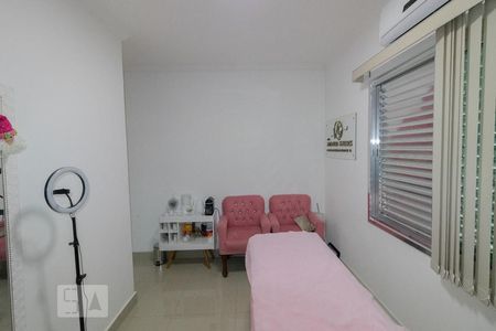 Casa à venda com 172m², 3 quartos e 2 vagas Casa à venda com 172m², 3 quartos e 2 vagasSuíte 2