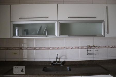 Apartamento para alugar com 83m², 2 quartos e 2 vagasCozinha