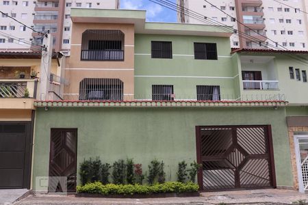 Apartamento para alugar com 83m², 2 quartos e 2 vagasFachada