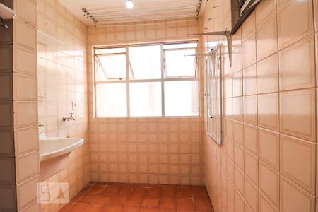 Apartamento à venda com 72m², 3 quartos e sem vaga Apartamento à venda com 72m², 3 quartos e sem vagaÁrea de Serviço