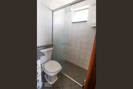 Apartamento à venda com 72m², 3 quartos e sem vaga Apartamento à venda com 72m², 3 quartos e sem vagaBanheiro da Suíte