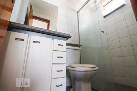 Apartamento à venda com 72m², 3 quartos e sem vaga Apartamento à venda com 72m², 3 quartos e sem vagaBanheiro da Suíte