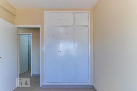 Apartamento à venda com 95m², 3 quartos e sem vagaQuarto 1 - Armários