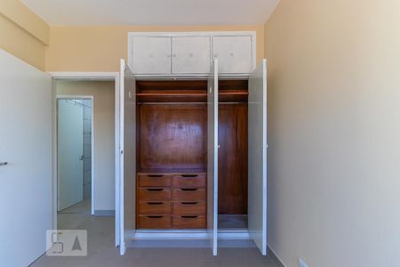 Apartamento à venda com 95m², 3 quartos e sem vagaQuarto 1 - Armários