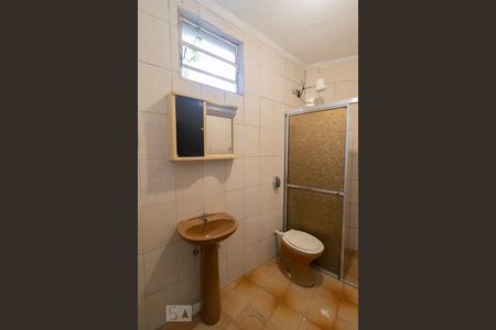 Banheiro de casa para alugar com 1 quarto, 40m² em Casa Verde Alta, São Paulo