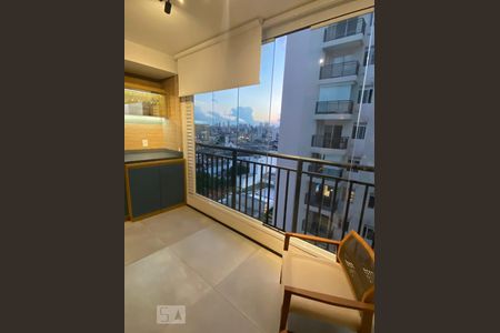 Apartamento para alugar com 42m², 1 quarto e 1 vagaDetalhe da area de serviço e sacada