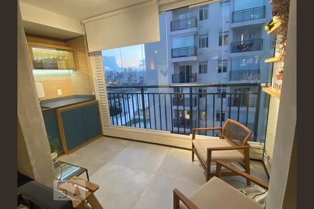 Apartamento para alugar com 42m², 1 quarto e 1 vagaDetalhe da area de serviço e sacada