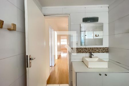 Casa à venda com 121m², 3 quartos e 2 vagasBanheiro