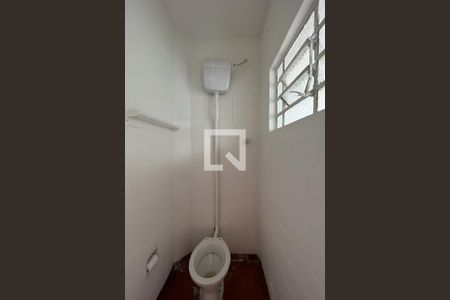 Casa à venda com 121m², 3 quartos e 2 vagasBanheiro de Serviço