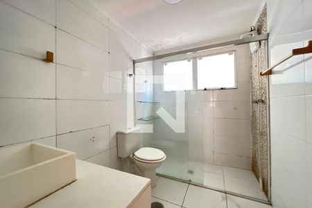 Casa à venda com 121m², 3 quartos e 2 vagasBanheiro