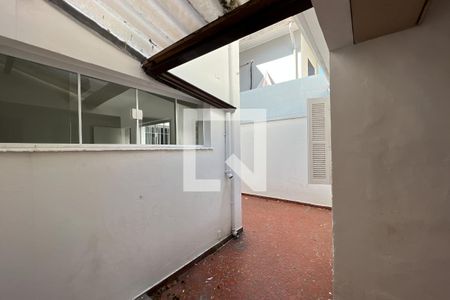 Casa à venda com 121m², 3 quartos e 2 vagasPátio / Área de Serviço