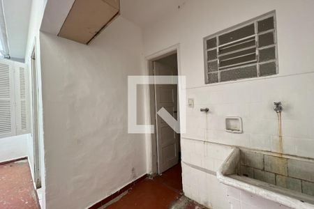 Casa à venda com 121m², 3 quartos e 2 vagasPátio / Área de Serviço