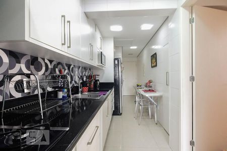 Apartamento para alugar com 148m², 3 quartos e 3 vagasCozinha 