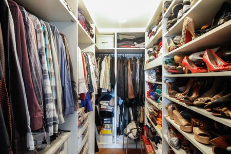 Apartamento para alugar com 148m², 3 quartos e 3 vagasCloset Suíte 1