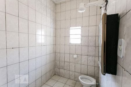 Banheiro de casa para alugar com 1 quarto, 50m² em Vila Carrao, São Paulo