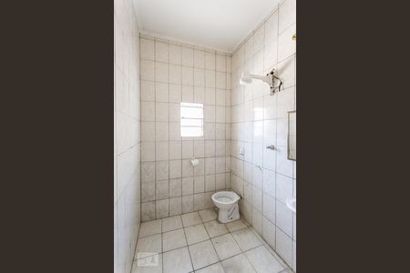 Banheiro de casa para alugar com 1 quarto, 50m² em Vila Carrao, São Paulo