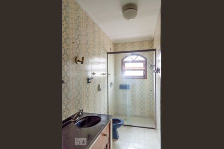 Casa à venda com 500m², 3 quartos e 6 vagasBanheiro 1