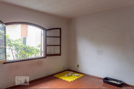Casa à venda com 500m², 3 quartos e 6 vagasQuarto 2 - Suíte
