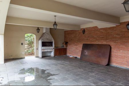 Casa à venda com 500m², 3 quartos e 6 vagasChurrasqueira