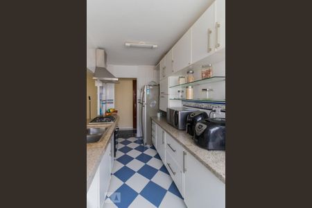 Apartamento à venda com 100m², 2 quartos e 2 vagasCozinha