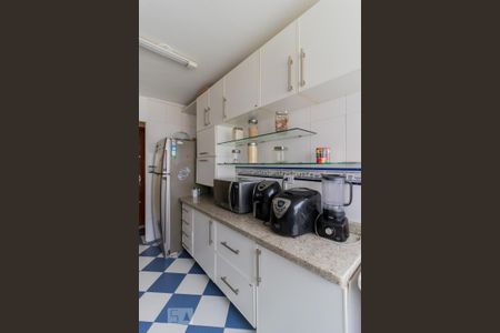 Apartamento à venda com 100m², 2 quartos e 2 vagasCozinha