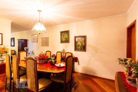 Casa à venda com 260m², 3 quartos e 6 vagasSala de Jantar