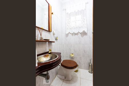 Casa à venda com 260m², 3 quartos e 6 vagasLavabo