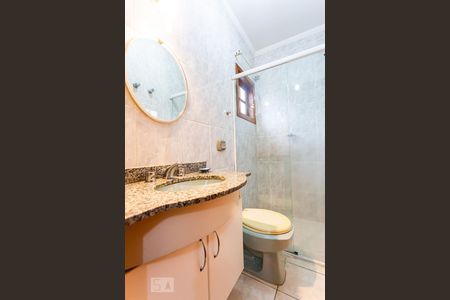 Casa à venda com 260m², 3 quartos e 6 vagasBanheiro da Suite 1