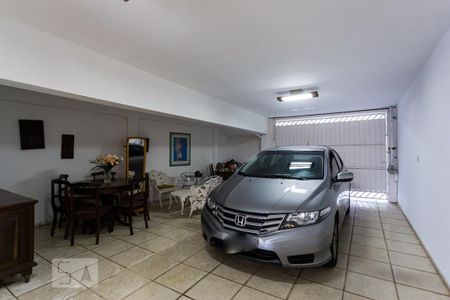 Casa à venda com 260m², 3 quartos e 6 vagasGaragem