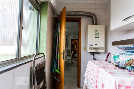 Casa à venda com 260m², 3 quartos e 6 vagasÁrea de Serviço