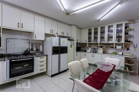 Casa à venda com 260m², 3 quartos e 6 vagasCozinha