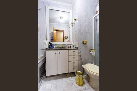 Casa à venda com 260m², 3 quartos e 6 vagasBanheiro da Suite 3