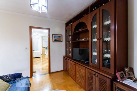 Casa à venda com 260m², 3 quartos e 6 vagasSala de TV