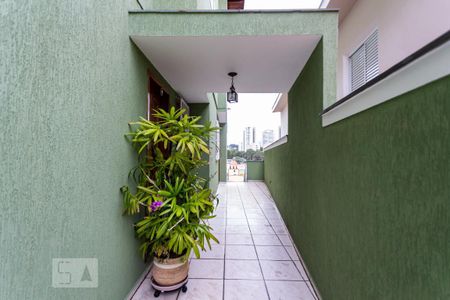 Casa à venda com 260m², 3 quartos e 6 vagasCorredor