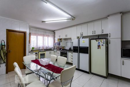 Casa à venda com 260m², 3 quartos e 6 vagasCozinha