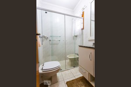 Casa à venda com 260m², 3 quartos e 6 vagasBanheiro da Suite 2