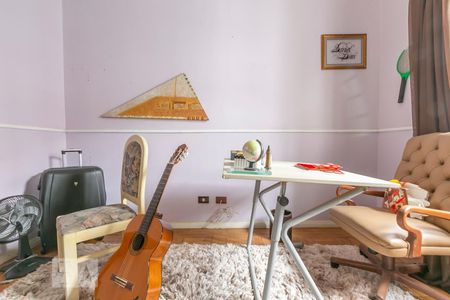 Casa à venda com 250m², 4 quartos e 5 vagasQuarto 2