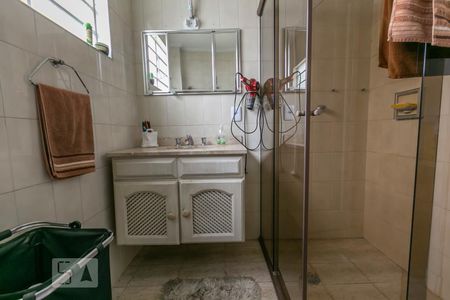 Casa à venda com 250m², 4 quartos e 5 vagasBanheiro da Suíte
