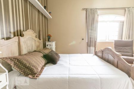 Casa à venda com 250m², 4 quartos e 5 vagasQuarto 1