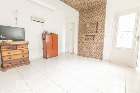 Casa à venda com 250m², 4 quartos e 5 vagasEdícula