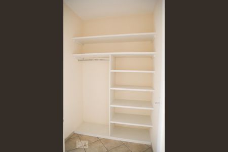 Apartamento para alugar com 78m², 3 quartos e 2 vagasCloset da suíte