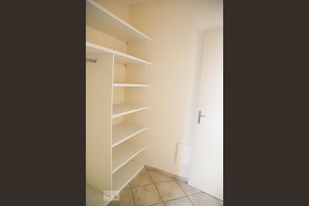 Apartamento para alugar com 78m², 3 quartos e 2 vagasCloset da suíte