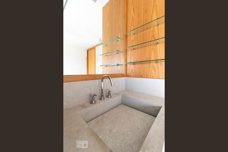 Apartamento à venda com 86m², 2 quartos e 3 vagasBanheiro da suíte