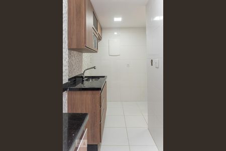 Apartamento à venda com 76m², 2 quartos e 1 vagaCozinha 