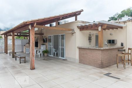 Apartamento à venda com 76m², 2 quartos e 1 vagaÁrea Comum  