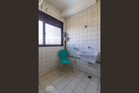 Apartamento à venda com 90m², 2 quartos e 2 vagas Apartamento à venda com 90m², 2 quartos e 2 vagasÁrea de Serviço