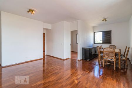 Apartamento à venda com 90m², 2 quartos e 2 vagas Apartamento à venda com 90m², 2 quartos e 2 vagasSala