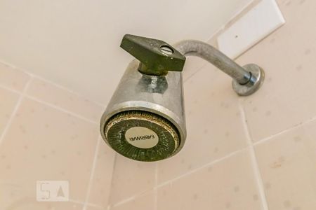 Apartamento à venda com 90m², 2 quartos e 2 vagas Apartamento à venda com 90m², 2 quartos e 2 vagasDetalhe do Banheiro Comum